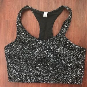 Lululemon crop top sports bra 10